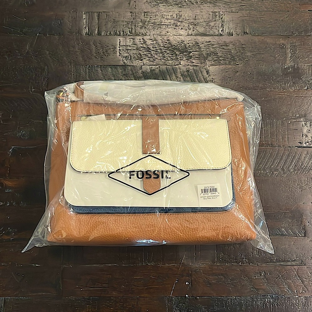 Fossil Kinley Leather Small Crossbody Bag